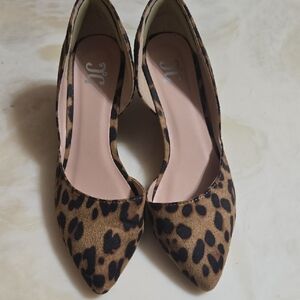 Chic Leopard Print Heels